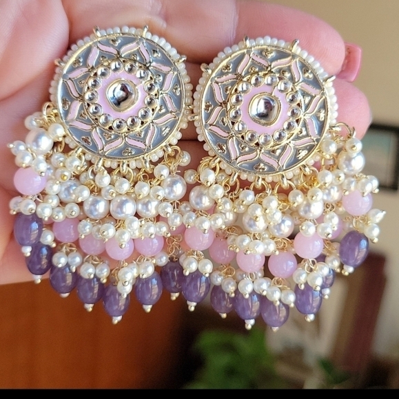 🔥LAST PAIR🔥 Bead Embellished Medallion Drop Statement  Earrings - Picture 4 of 11